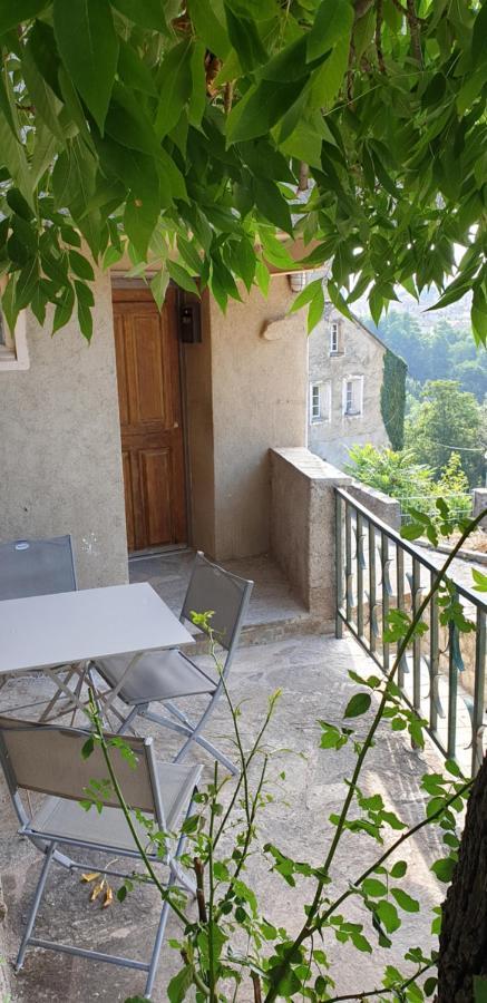 Appartement De Charme Vieille Ville Корт Экстерьер фото