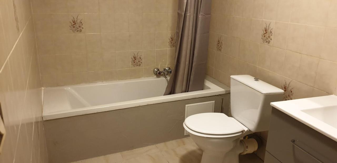 Appartement De Charme Vieille Ville Корт Экстерьер фото